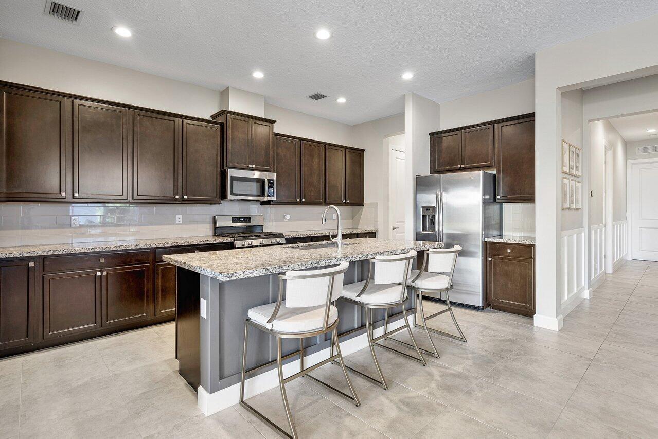 4799 Saddle Ranch Road Lake Worth, FL 33467 - Photo 3 of 25 011-4799SaddleRanchRoad-LakeWorth-FL-334