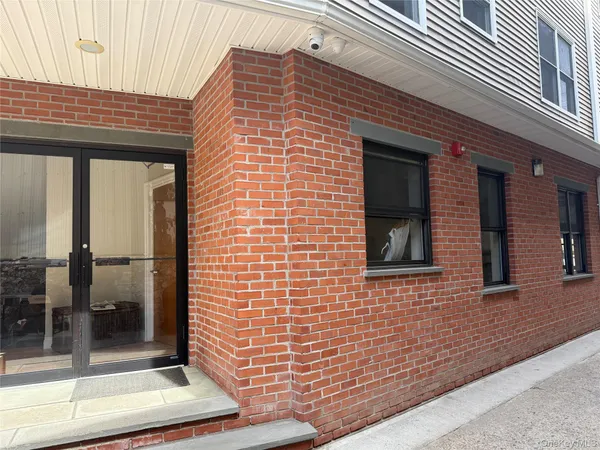 $3,950 | 5 Brandreth Street, Unit 2A, Ossining, NY 10562