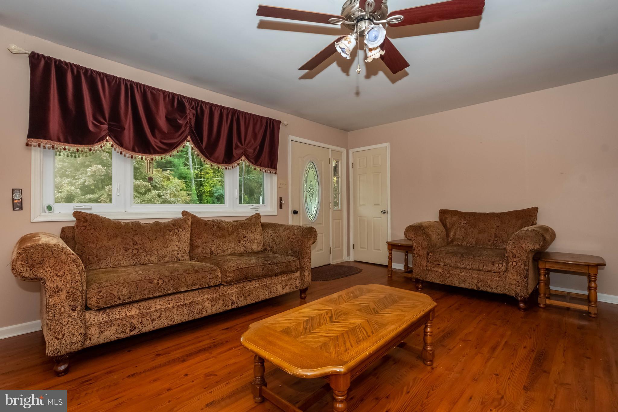 144 Deaver Road Elkton, MD 21921 - Photo 13 of 45 Living Room