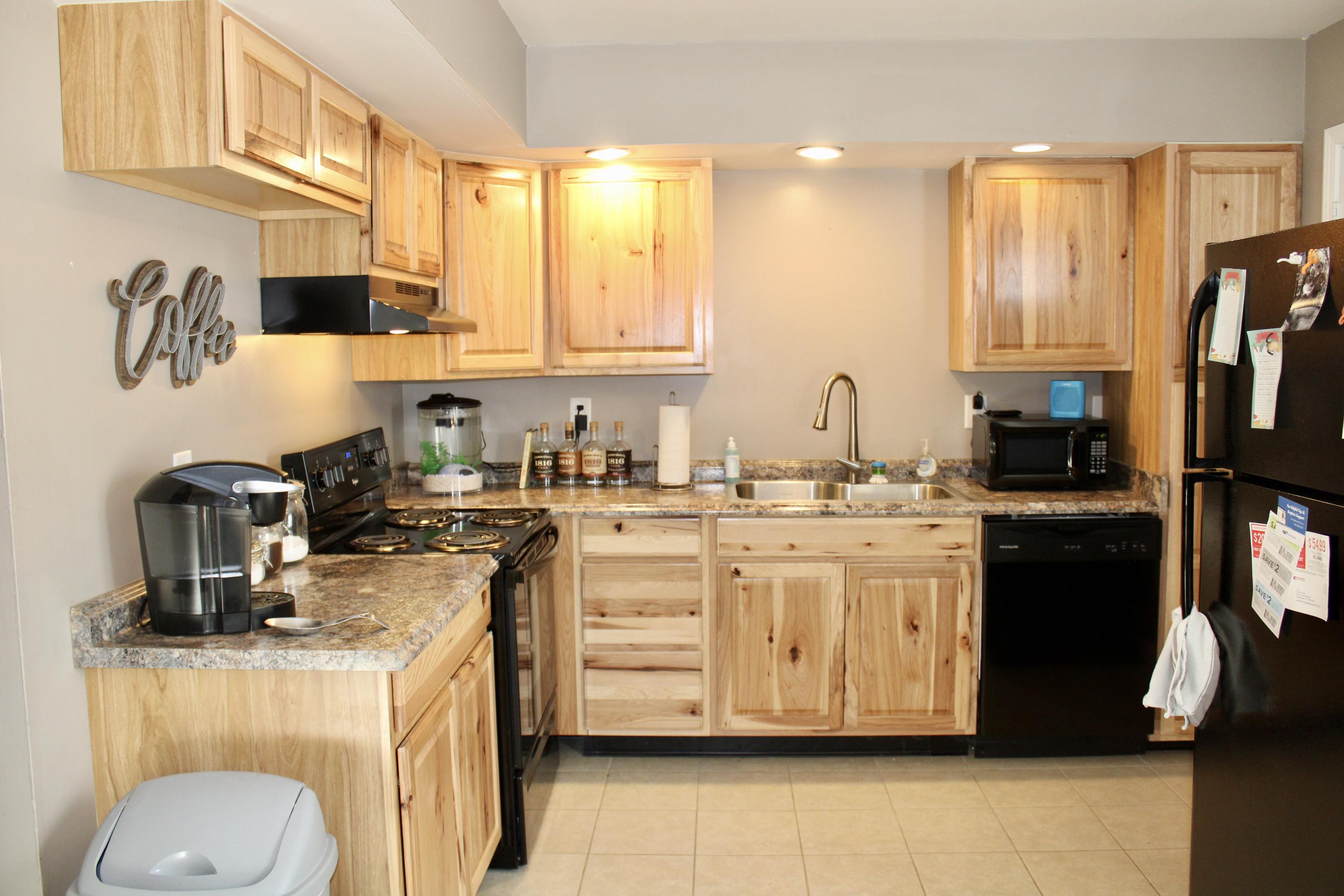 522 Mountain Ridge Road Chattanooga, TN 37405 - Photo 8 of 23 Kitchen 1