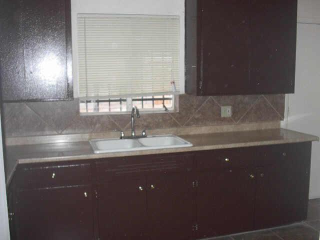 2111 East Broadway Road Phoenix, AZ 85040 - Photo 4 of 6 Additional Photo