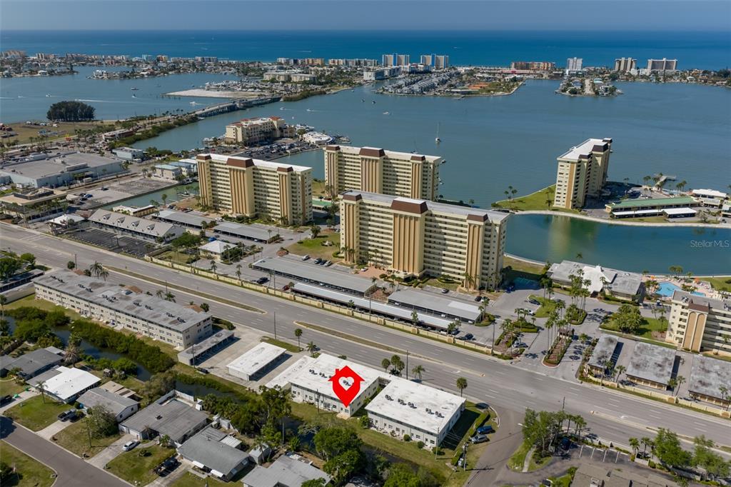 4565 Duhme Road, Unit 106 St. Petersburg, FL 33708 - Photo 3 of 19