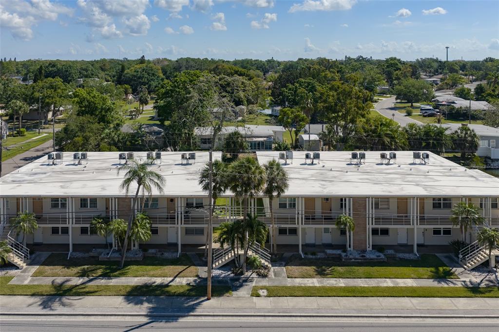 4565 Duhme Road, Unit 106 St. Petersburg, FL 33708 - Photo 4 of 19