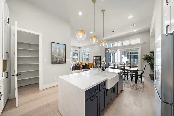 $4,950 | 3515 Hutchins Street, Houston, TX 77004