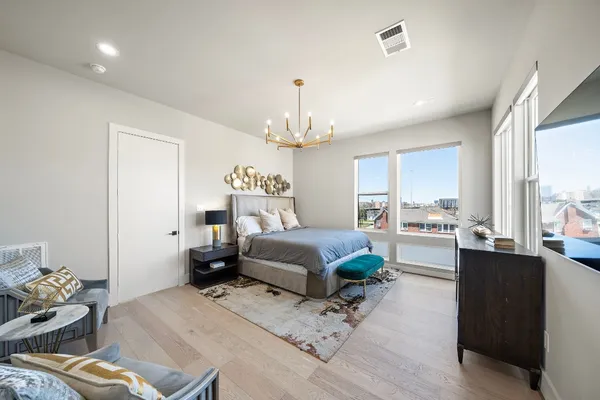 $4,950 | 3515 Hutchins Street, Houston, TX 77004