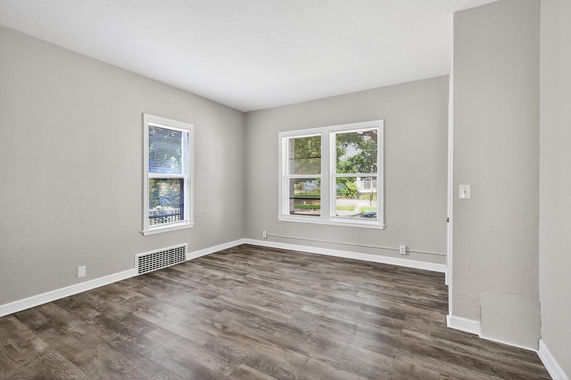 472 Case Avenue East St. Paul, MN 55130 - Photo 7 of 30