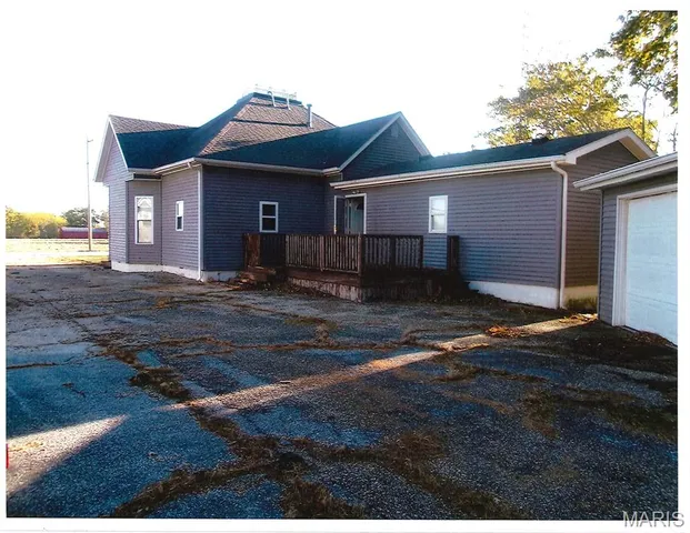 $42,750 | 425 North Pine Street, Irving, IL 62051