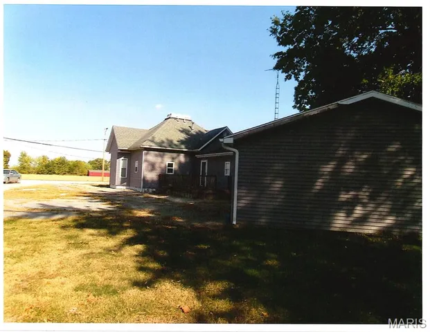 $42,750 | 425 North Pine Street, Irving, IL 62051