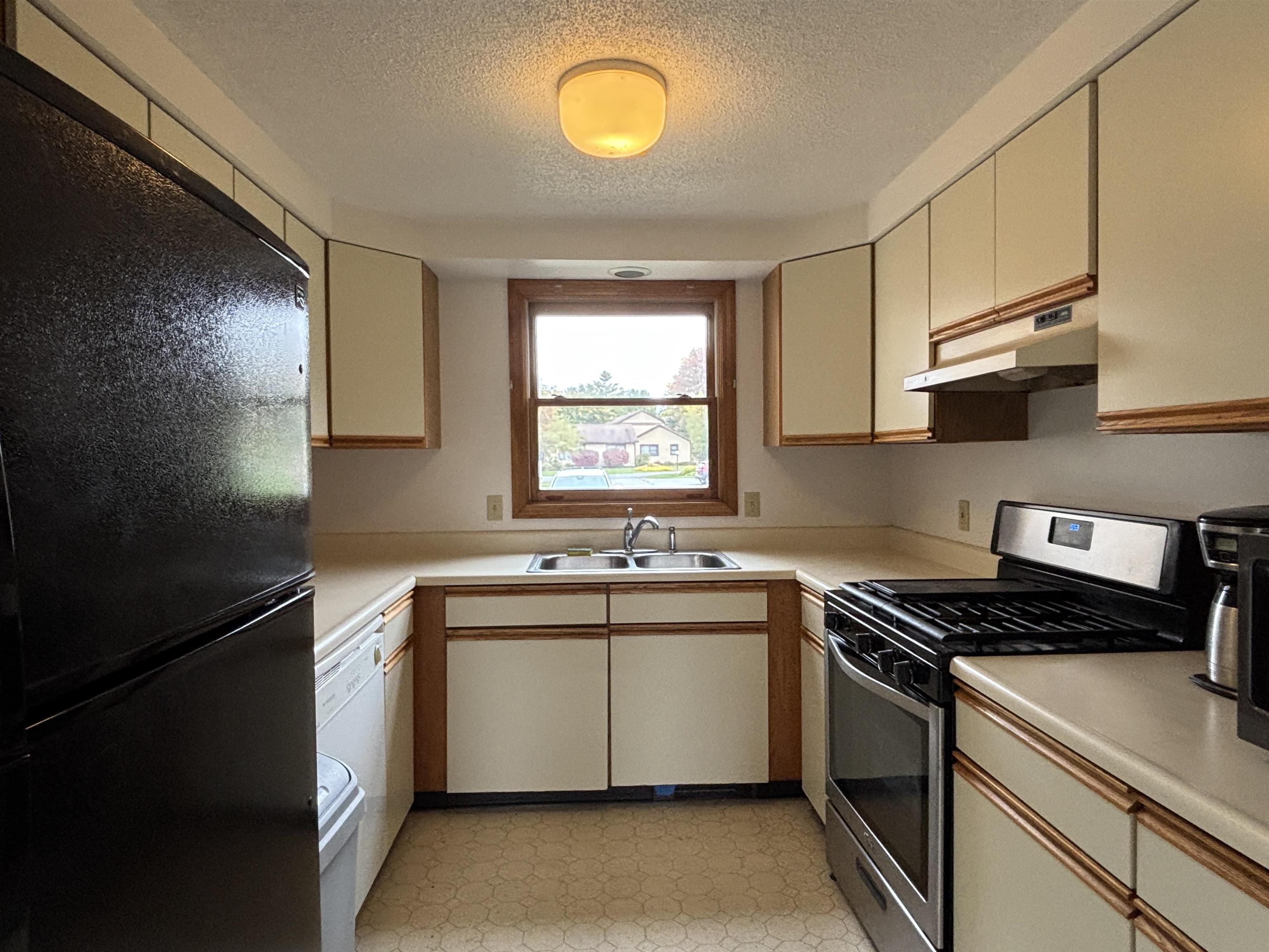 79 Brooklyn Heights Road, Unit 3 Morristown, VT 05661 - Photo 6 of 28 Gallery Image 6