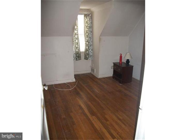711 Parklane Road Swarthmore, PA 19081 - Photo 5 of 9