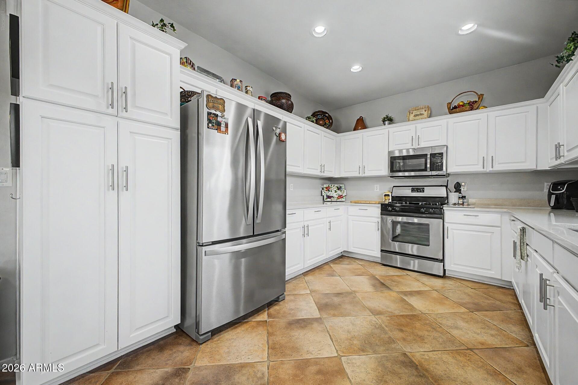 21187 East Alyssa Road Queen Creek, AZ 85142 - Photo 12 of 42 13 - Alyssa