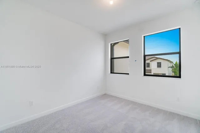 a view of empty room with window