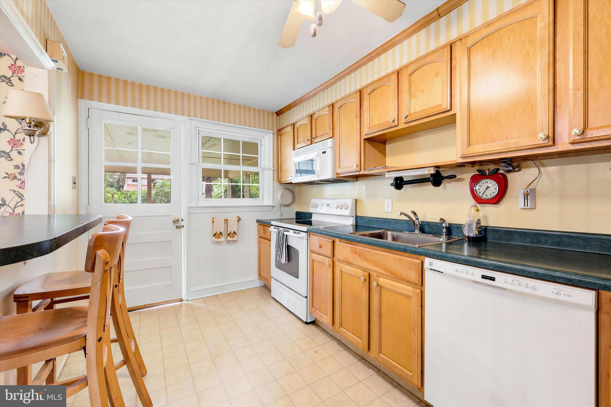 308 Henry Lane Wallingford, PA 19086 - Photo 9 of 36 Kitchen