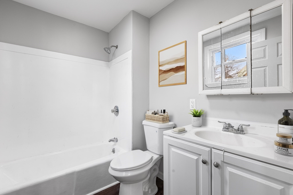 166 Mott Street Fall River, MA 02721 - Photo 5 of 16
