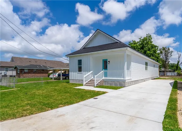 $299,000 | 5144 Richland Drive, Marrero, LA 70072