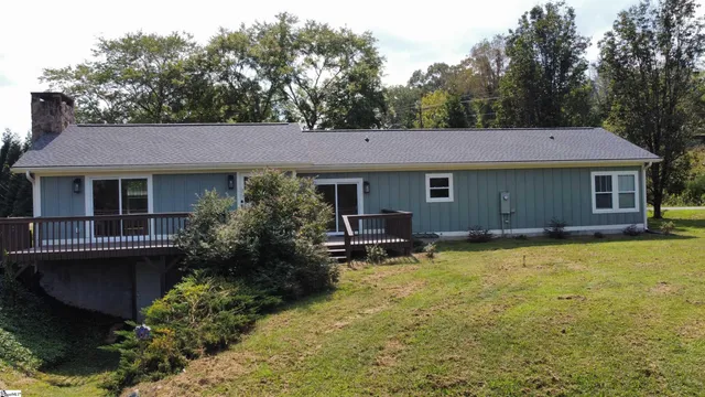 $750,000 | 100 Gilbert Road, Columbus, NC 28722