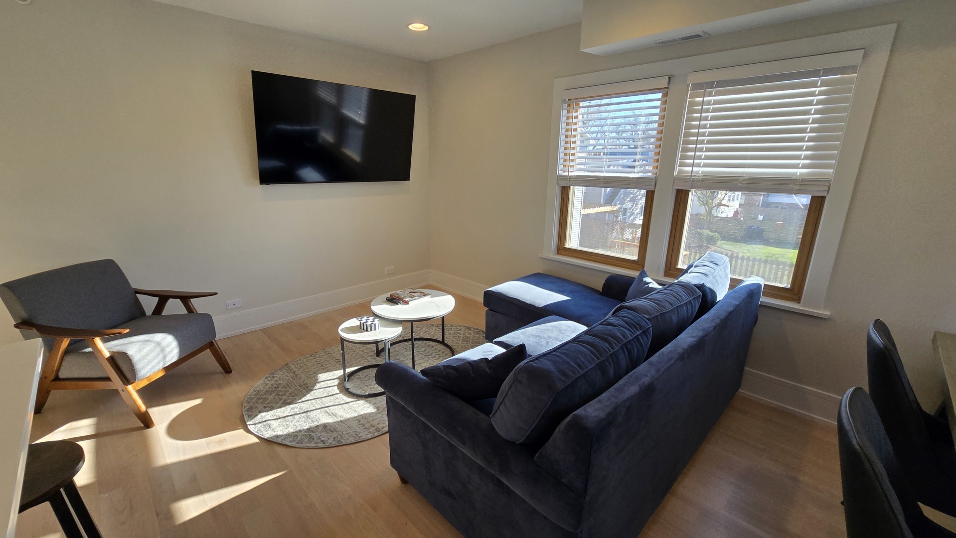 4000 Forest Avenue, Unit 6 Brookfield, IL 60513 - Photo 3 of 20 Gallery Image 3