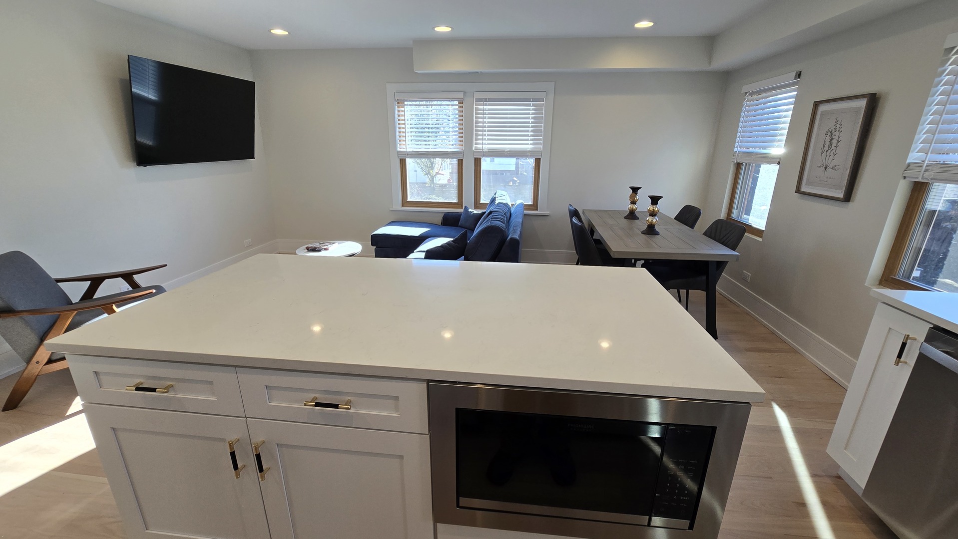 4000 Forest Avenue, Unit 6 Brookfield, IL 60513 - Photo 6 of 20 Gallery Image 6