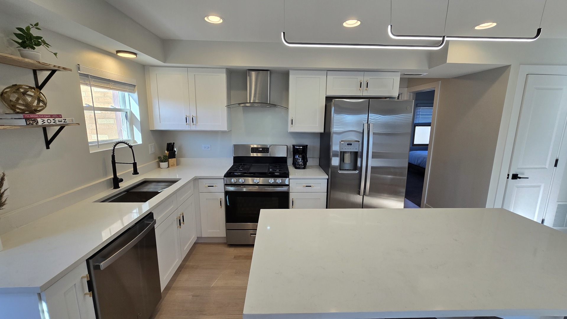 4000 Forest Avenue, Unit 6 Brookfield, IL 60513 - Photo 8 of 20 Gallery Image 8