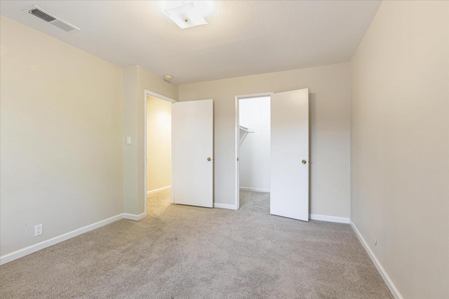 4260 Clayton Road, Unit 20 Concord, CA 94521 - Photo 19 of 35 a view of an empty room