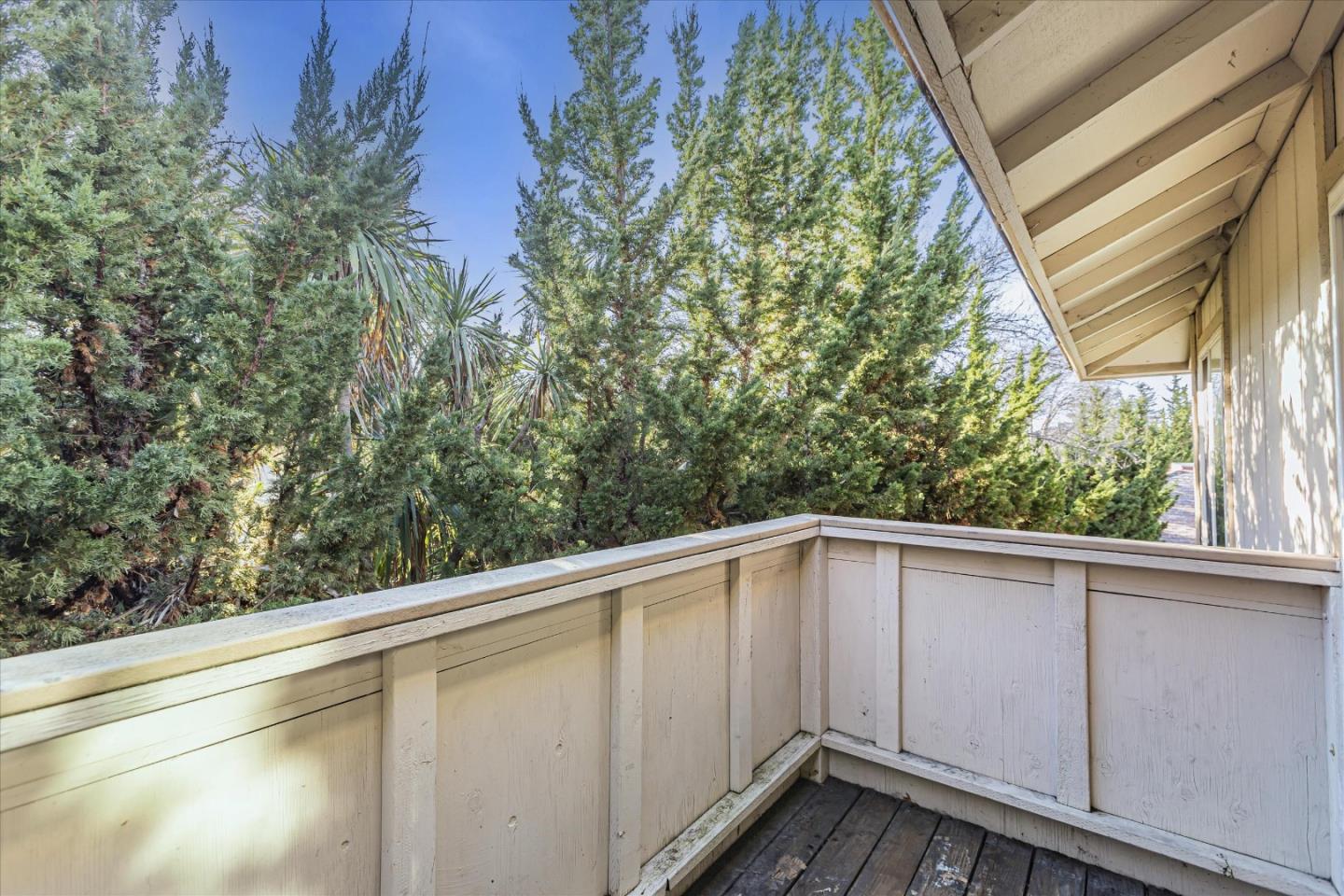 4260 Clayton Road, Unit 20 Concord, CA 94521 - Photo 25 of 35 a view of a balcony with an outdoor space