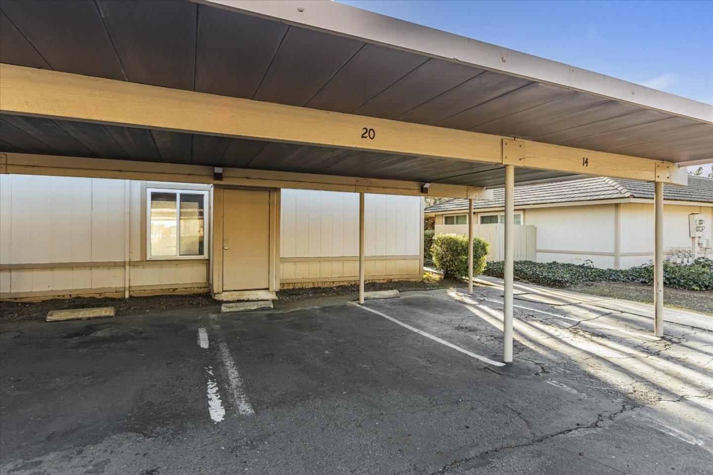 4260 Clayton Road, Unit 20 Concord, CA 94521 - Photo 26 of 35 a view of an empty room with a sliding door