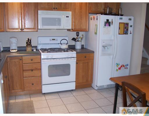 17 Chalmers Road East Brunswick, NJ 08816 - Photo 9 of 10 Gallery Image 9