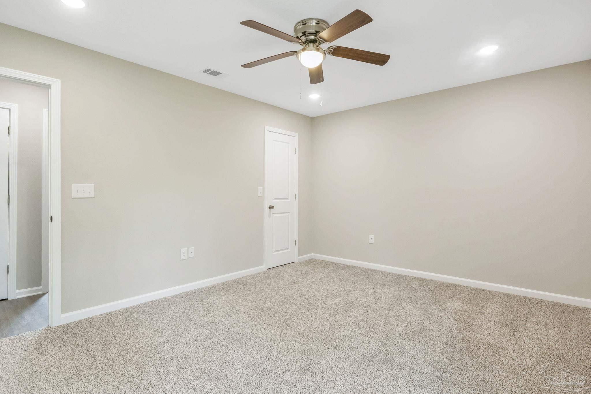 5597 Riviera Drive Milton, FL 32583 - Photo 20 of 47