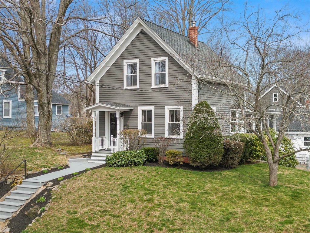 8 Locust Street Merrimac, MA 01860 - Photo 1 of 37 Gallery Image 1