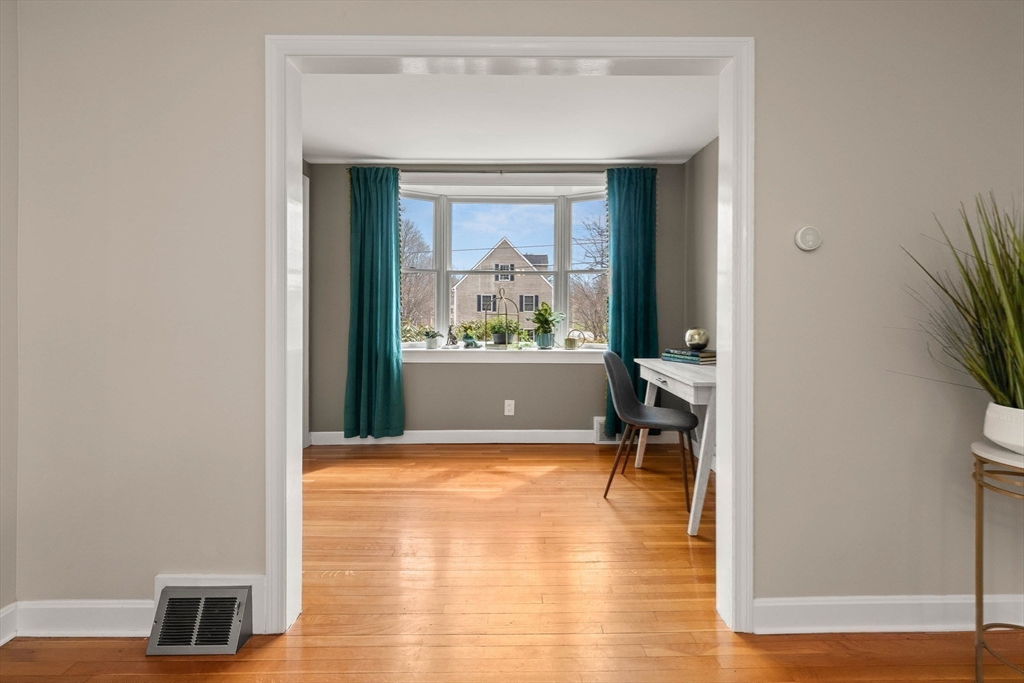 8 Locust Street Merrimac, MA 01860 - Photo 16 of 37 Gallery Image 16