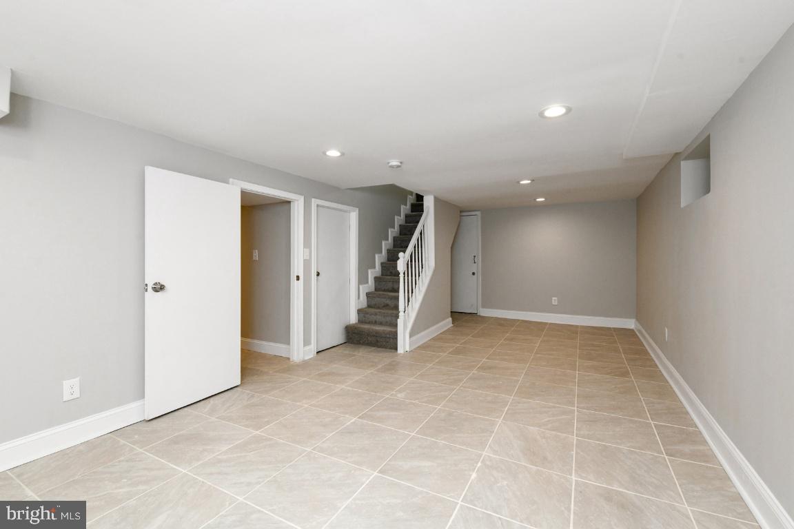 3815 Chatham Road Baltimore, MD 21215 - Photo 14 of 28 a view of an empty room with a window