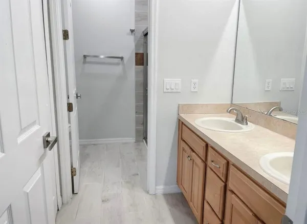 $2,400 | 2298 Chatham Pl Drive, Orlando, FL 32824