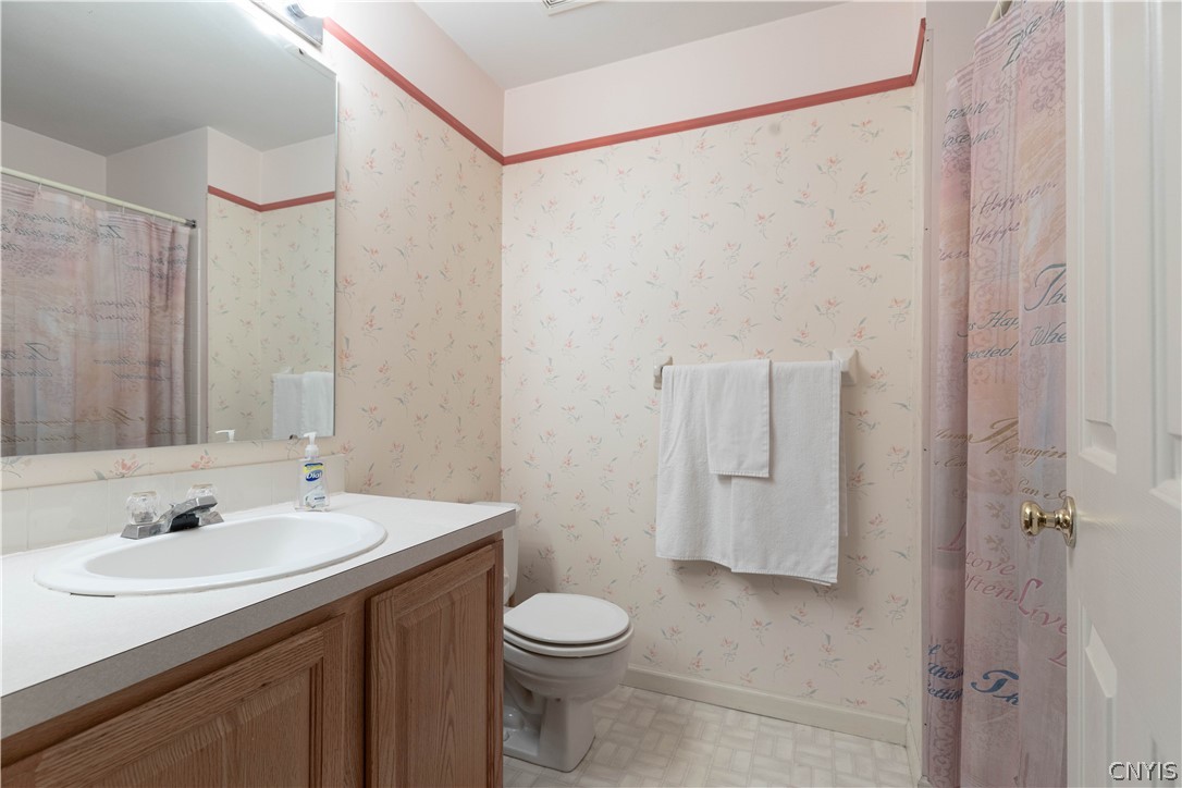 2 Chaucer Circle Lysander, NY 13027 - Photo 23 of 40