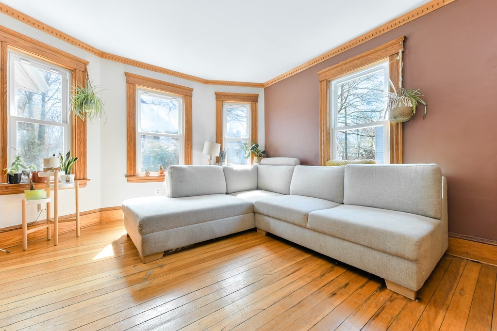 25 Sierra Road Boston, MA 02136 - Photo 12 of 22