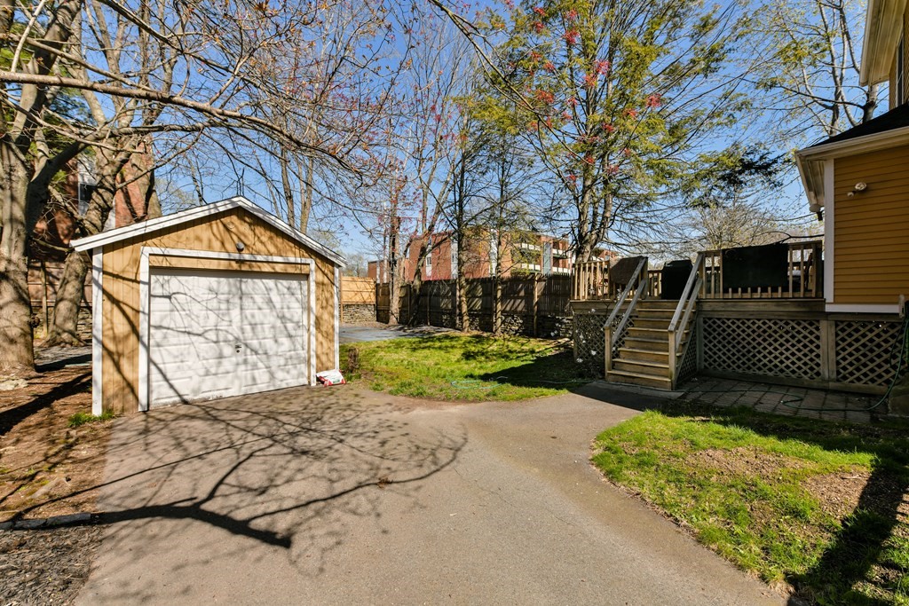 25 Sierra Road Boston, MA 02136 - Photo 7 of 22