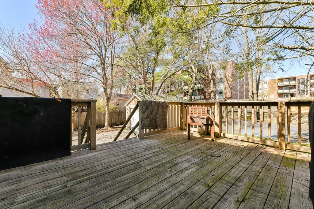 25 Sierra Road Boston, MA 02136 - Photo 10 of 22