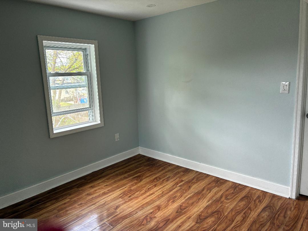 121 Walnut Avenue Croydon, PA 19021 - Photo 29 of 32 Bedroom 2