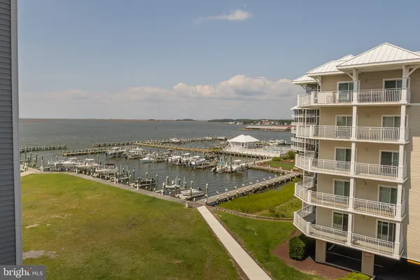 $299,999 | 103 Williams Street, Unit 416, Crisfield, MD 21817