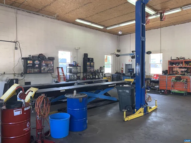 $1,689,000 | 5416 Spotswood Trail, Barboursville, VA 22923