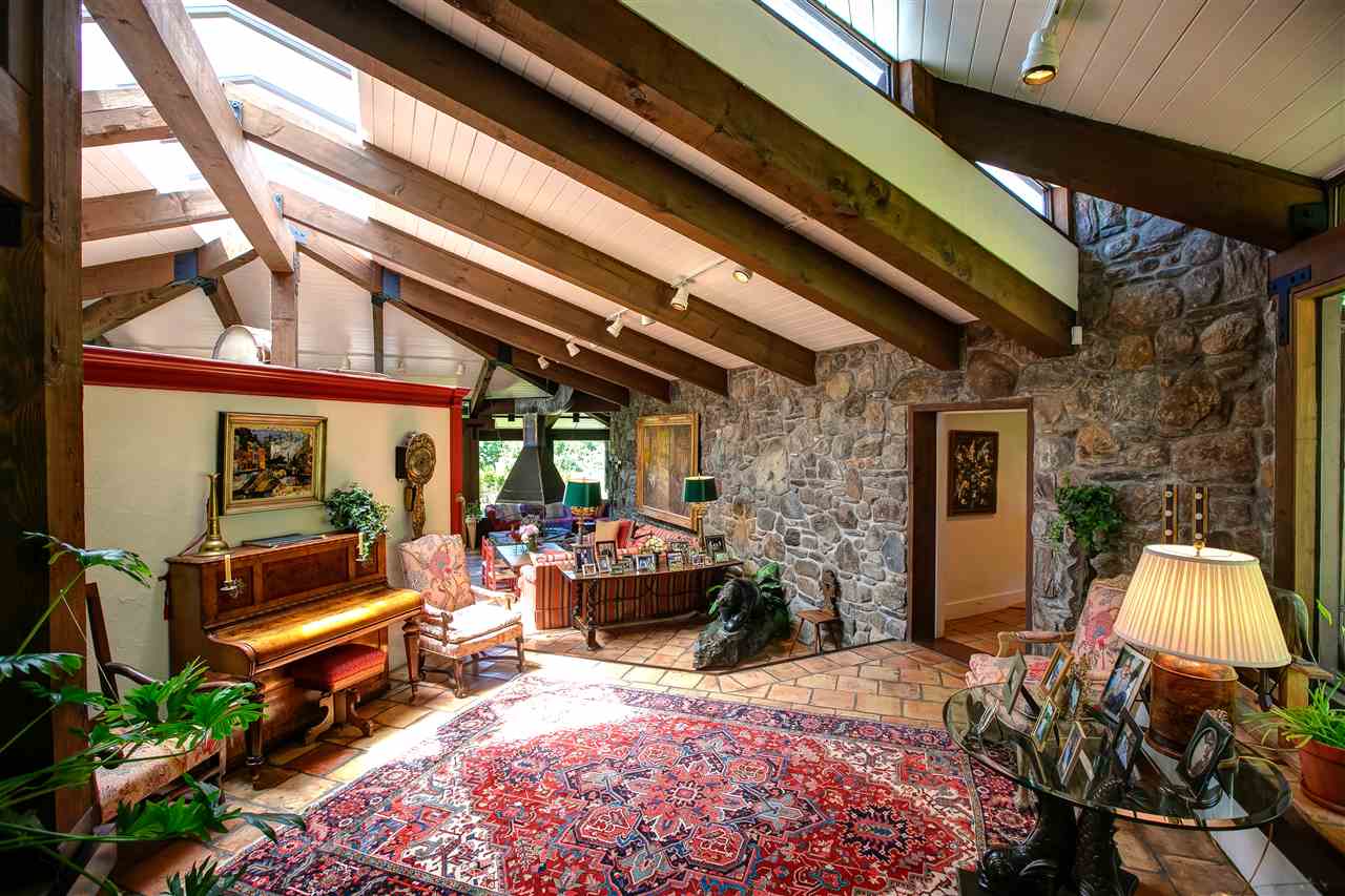 2664 Weeks Hill Road Stowe, VT 05672 - Photo 8 of 21 Gallery Image 8