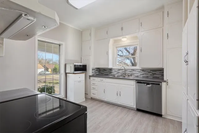 $299,900 | 2712 Cumberland Avenue, Waco, TX 76707