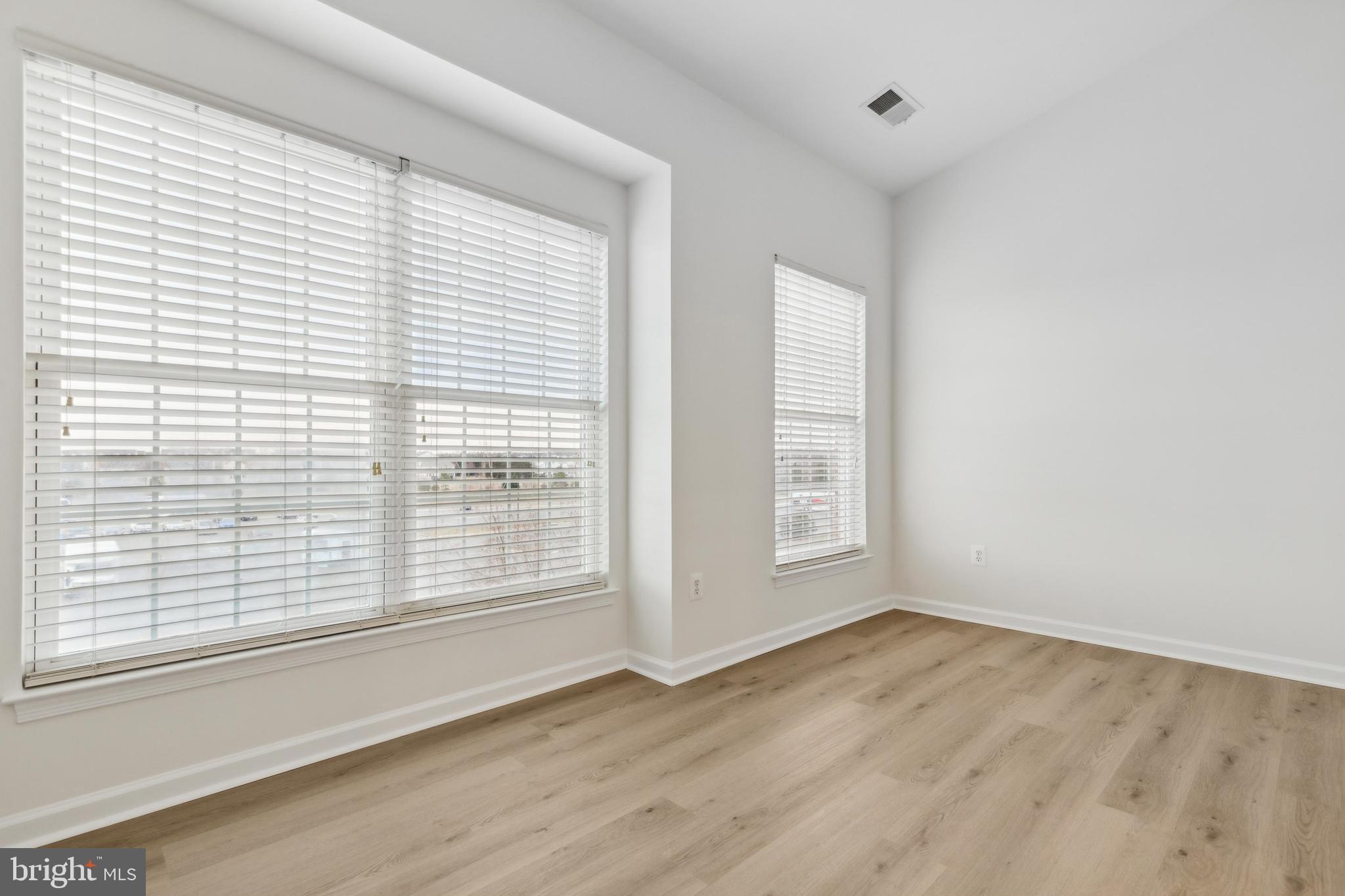 24995 Riding Center Drive Chantilly, VA 20152 - Photo 27 of 31 Secondary Bedroom Upstairs