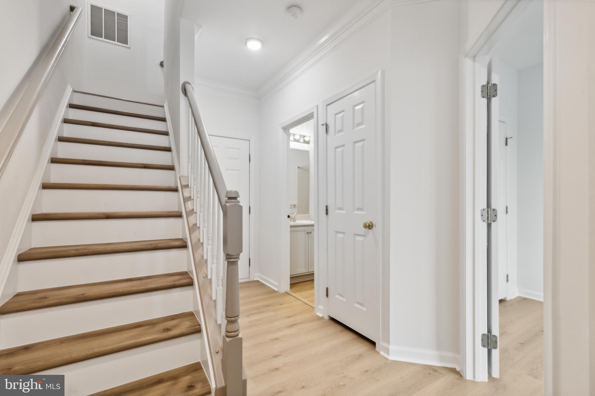 24995 Riding Center Drive Chantilly, VA 20152 - Photo 3 of 31 Bright Foyer to Greet Guests