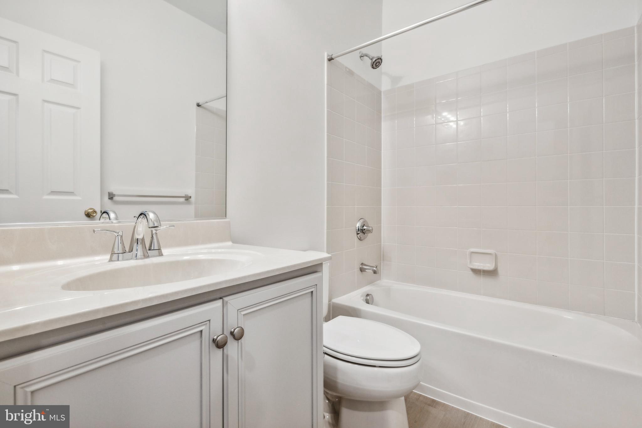 24995 Riding Center Drive Chantilly, VA 20152 - Photo 7 of 31 Lower Level Full Bathroom