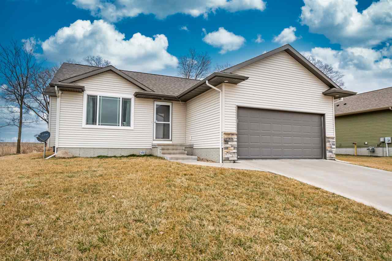 5806 Ruhd Street Southwest Cedar Rapids, IA 52404 - Photo 2 of 20 Gallery Image 2