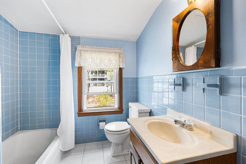 148 Hadley Street Springfield, MA 01118 - Photo 19 of 35 Gallery Image 19