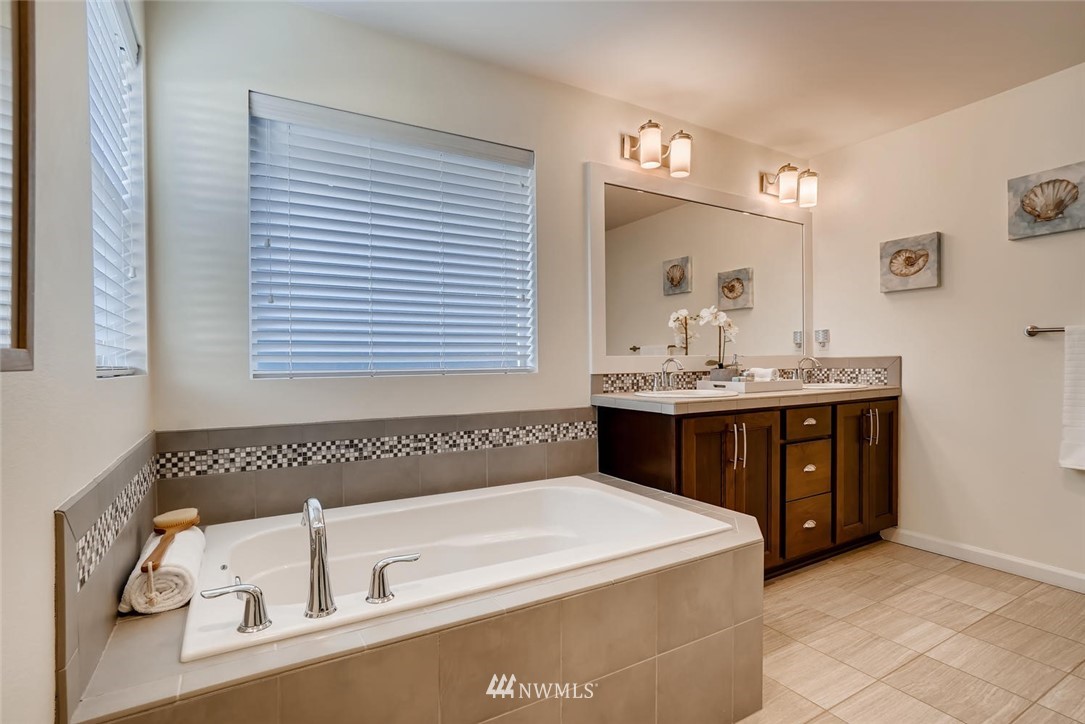 3614 198th Place Southeast Bothell, WA 98012 - Photo 14 of 22