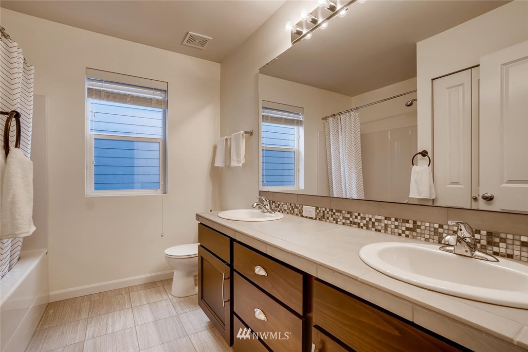 3614 198th Place Southeast Bothell, WA 98012 - Photo 16 of 22