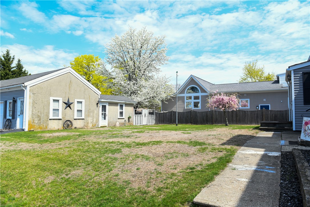 217 Front Street Lincoln, RI 02865 - Photo 3 of 33