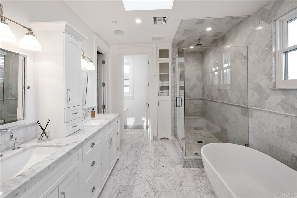 1120 6th Street Manhattan Beach, CA 90266 - Photo 37 of 64